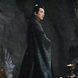 超喜欢斩荒,白净,帅气,有霸气.虽然是个反派人物但一点也不令人讨厌.