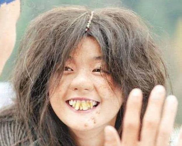 "扮丑"女星大比拼,莫文蔚的大龅牙,最后一位玉女掌门