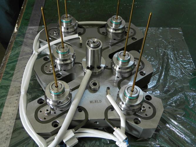 mlrld 模利热流道 多穴针阀式热嘴 针阀式热流道系统