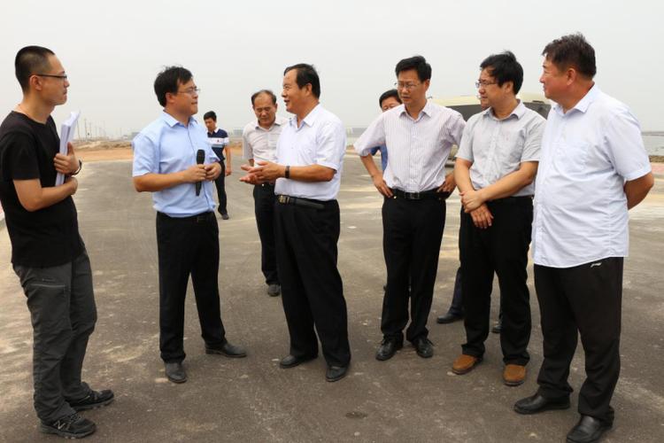 滨州市市人大考察团对我公司赤泥路用情况进行