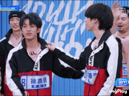 模仿秀界再添新人连淮伟,模仿孙亦航简直不要太精髓