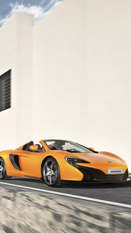 拉风橙色迈凯伦跑车