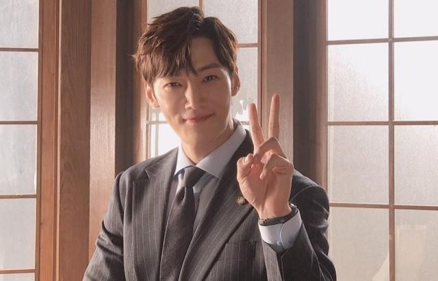 崔振赫将特 别出演 tvn 电视剧《哲仁王后》!