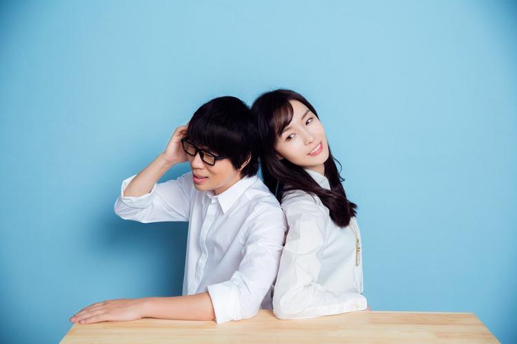 卢庚戌携妻首次合体拍写真 回归初恋懵懂羞涩