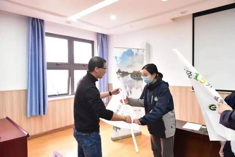蓬勃朝气舞象碧玉上海市延安中学2020学年团学骨干培训营启动啦