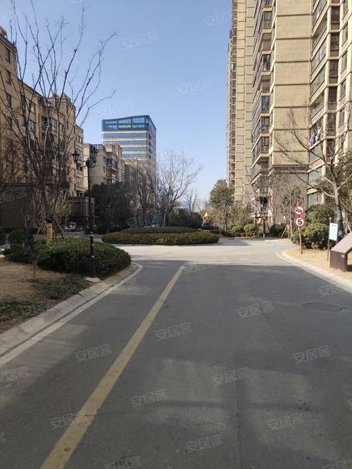 皖新文化广场翡翠庄园