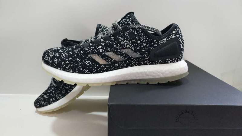 8801 -11 adidas/阿迪达斯 真爆 夜光水母爆米花缓震跑步鞋 36-45