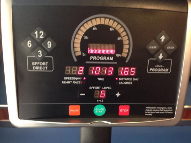 健身房达人请问这个椭圆机控制界面怎么看,解释一下看
