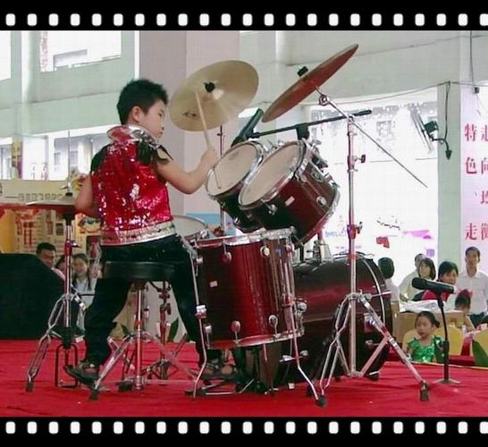 小爵士鼓手-谢启骏