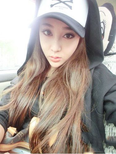 性感美女宋梓诺mm喷血学生制服写真图片