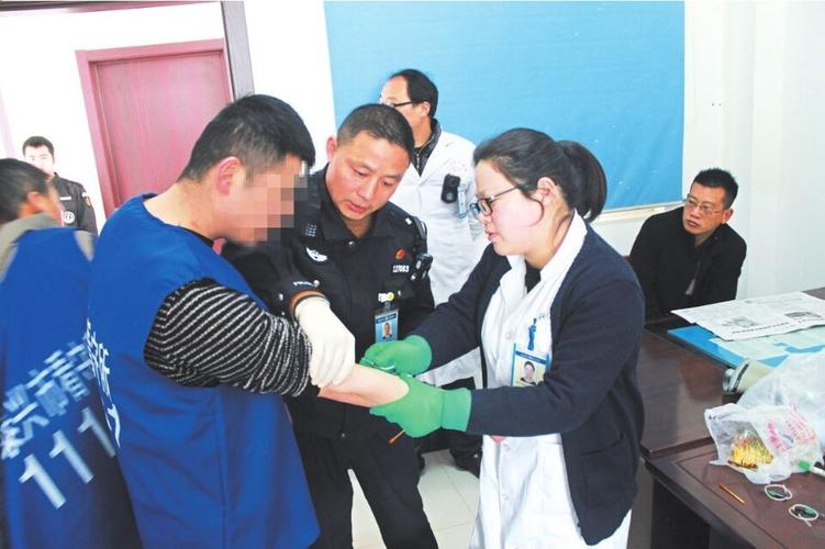 市看守所组织在押人员春季体检