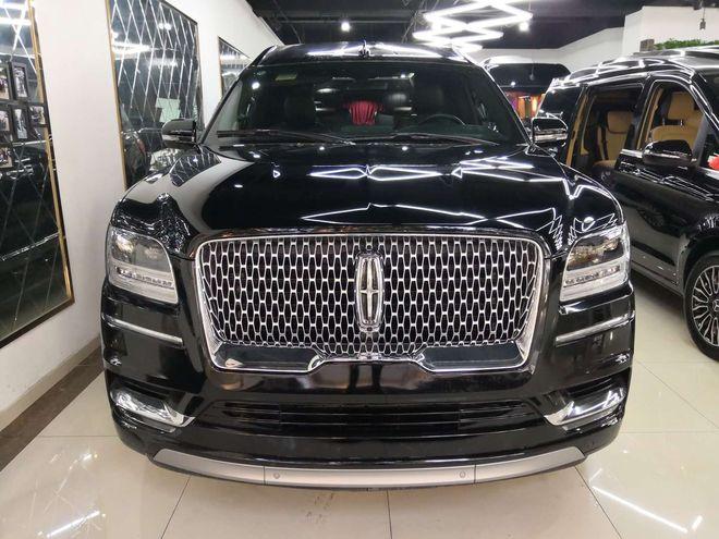 全车防弹加长林肯领袖一号十字盾形车标