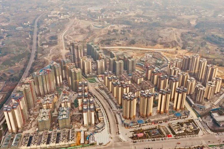 三条市政道路建成通车远达为资中打造千亩之城