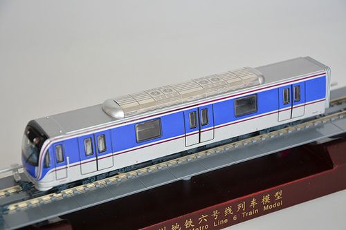 火车饰品新品广州电力机车地铁列车模型
