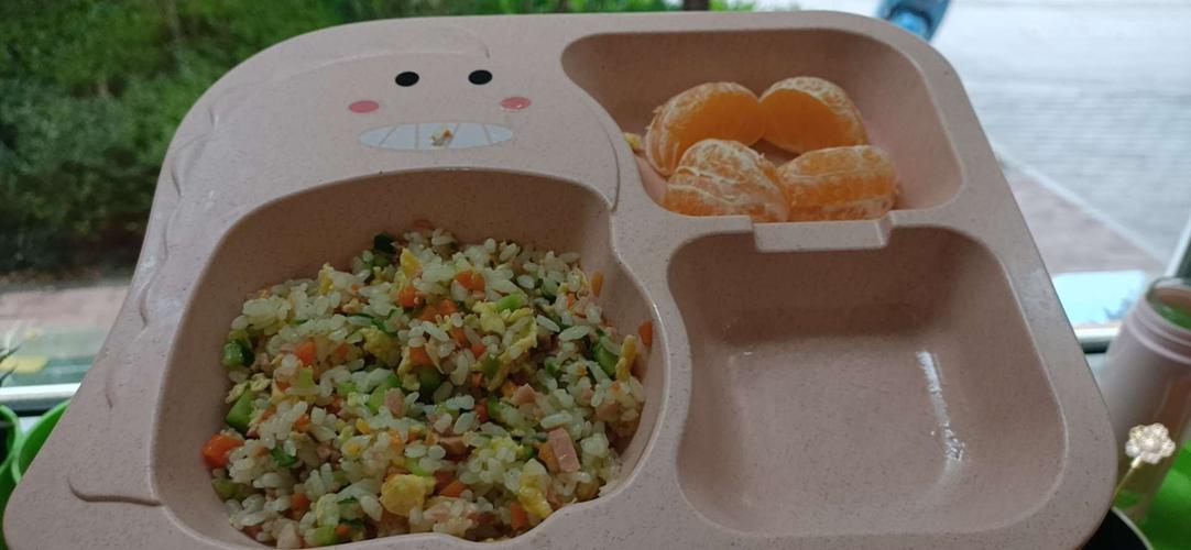 橘子 炒米饭.