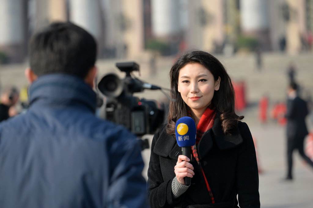 央视纽约记者站首席记者谈电视驻外记者的现场出镜