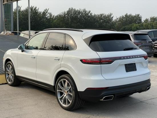 2021款保时捷卡宴三成首付仅需30万提