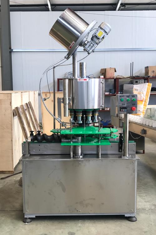 高品质自动啤酒塑料瓶封口机