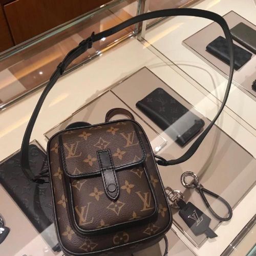 lv路易威登christopher迷你老花手机包男单肩斜挎包男