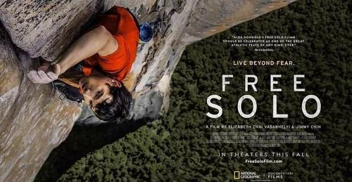 艾利克斯是一位极限攀岩爱好者.