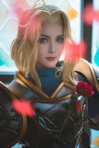 王者荣耀cos:新英雄夏洛特cos终于来了,这波几分?