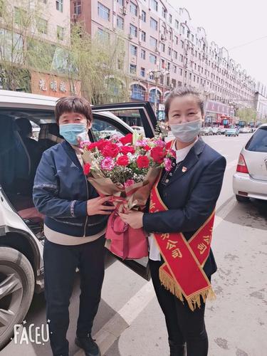 鸡东县邮政分公司"母亲节"同城鲜花礼仪配送圆满落下帷幕
