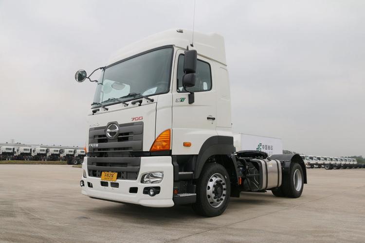 广汽日野 700系列重卡 420马力 4x2 国五 牵引车(高顶)(yc4180sh2pf5)