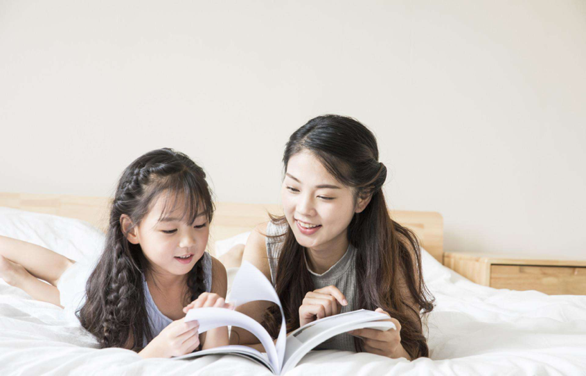 聪明孩子爱看书培养优秀孩子从爱看书开始