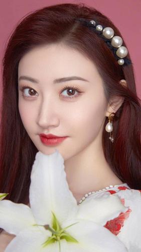 演员景甜待播剧《司藤》,喜欢她的电影还是电视剧呢