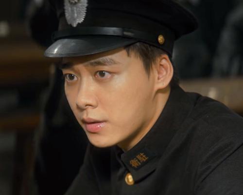 《隐秘而伟大》顾耀东领章上的"驻卫 "是啥意思?有些