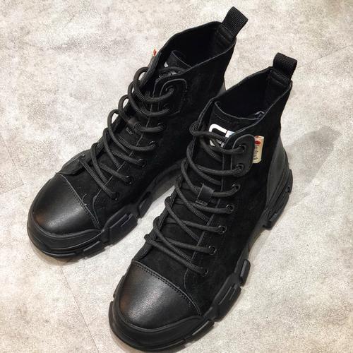 喜欢内增高系鞋带短靴的还喜欢