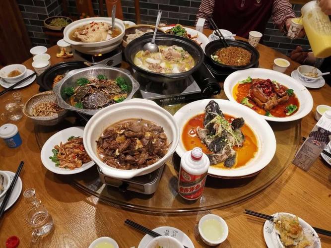 实拍7个省份的年夜饭,看完图片,大家一致决定,明年去湖南过年!