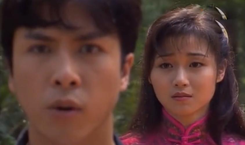 有种整容叫精武门的武田由美,至今无子,大波浪发型少女感十足