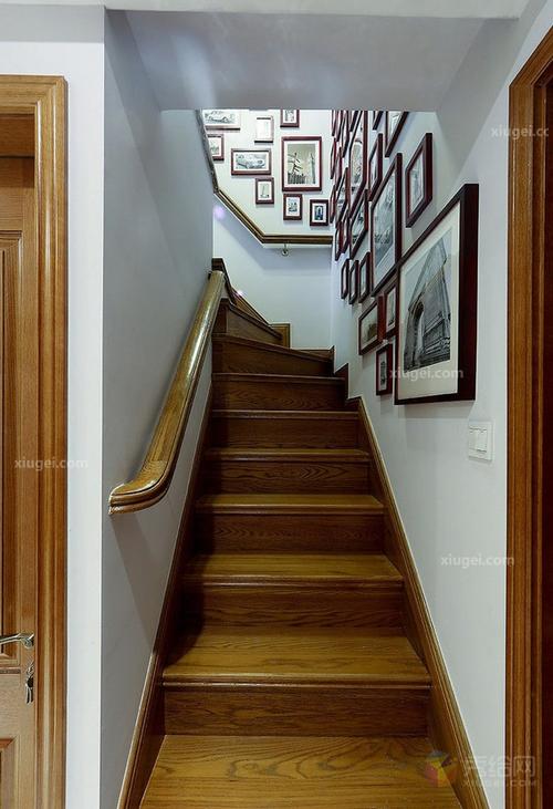 美式别墅楼梯装修设计,彰显姿态万千的典雅生活