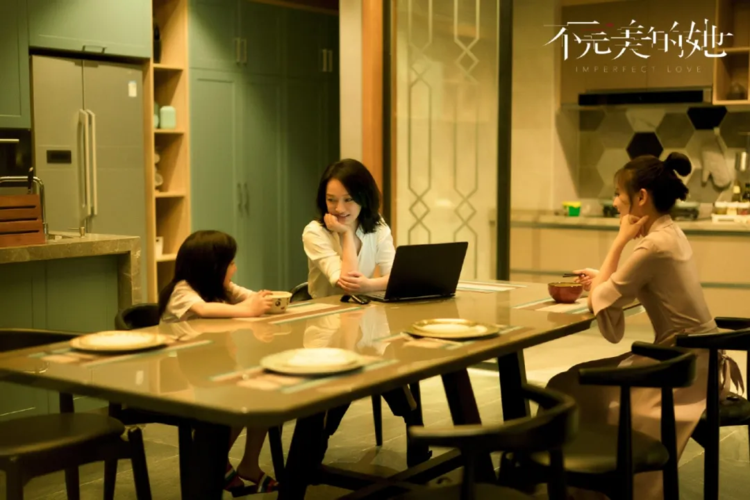 剧集观察 | 周迅《不完美的她》:高配女频剧尝试翻拍