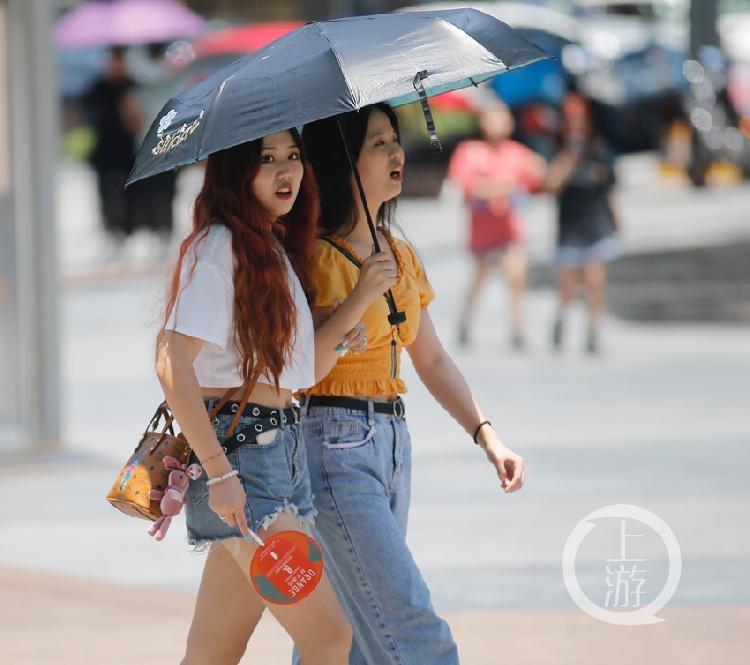 夏日回归 重庆妹儿"很清凉"