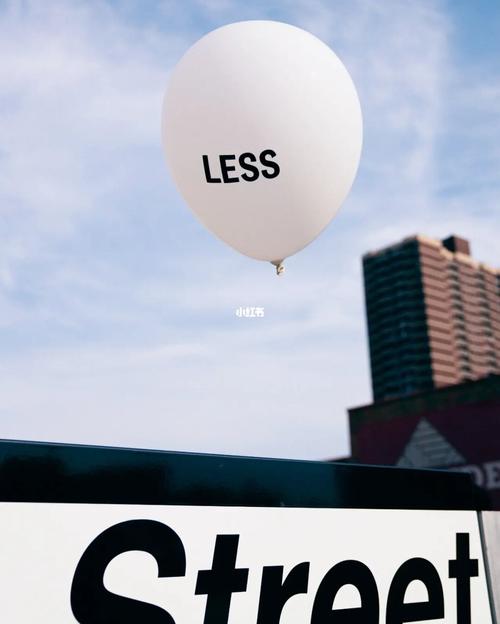less  | 简洁的"力量感"_less怎么样_logo_故事