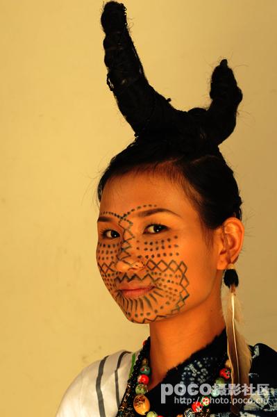 独龙族---最后的纹面女-摄影天; 云南怒江独龙族---最后的纹面女