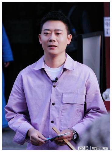 德云社栾云平庆祝新剧杀青几张剧照引发热议您演的是反派么