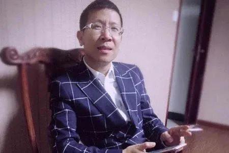 厦门大学毕业的株洲中伟房产董事长游伟原来这么年轻!