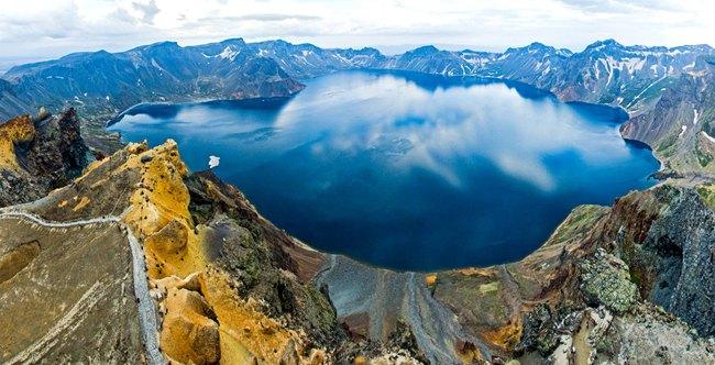 这个夏天来长白山看最美的天池