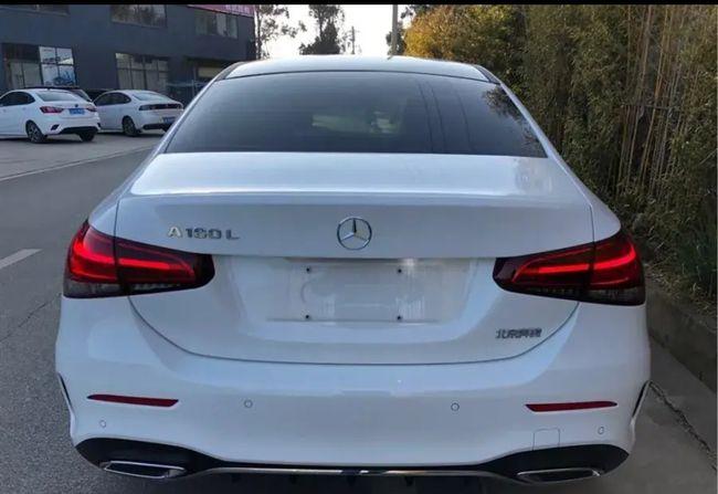 一个月50006000工资左右买奔驰a180l能养得起吗