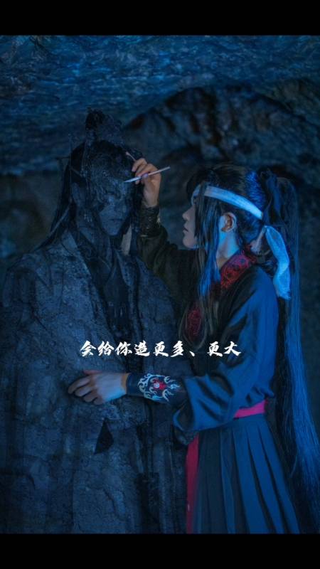 天官赐福#花城雕刻了一万尊谢怜的神像,铜炉山中万鬼