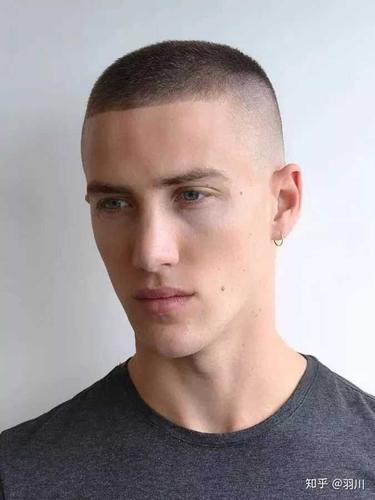 男士平头的发型设计怎样才好看?