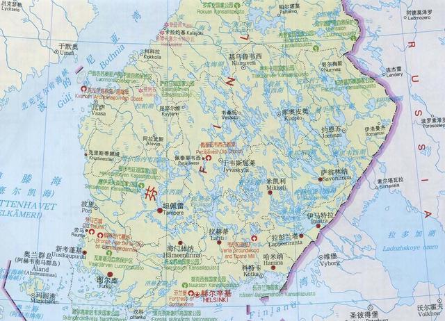 欧洲是冰川地貌广布的大洲,从峡湾,湖泊,平原到高山都有分布