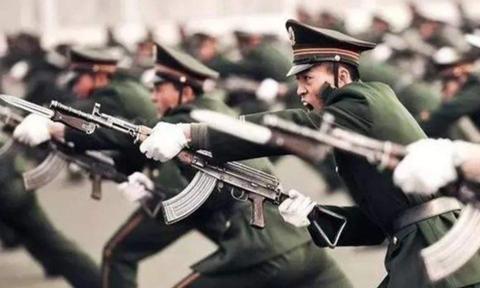 说81杠经典:是相对56式冲锋枪而言,才成为老兵心中永远的情节