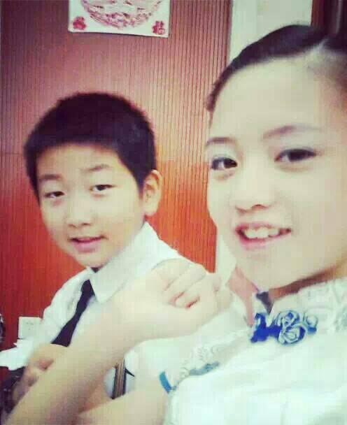 六年级漂亮女生图.