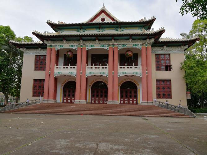 广西民族大学礼堂