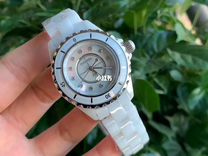 香奈儿陶瓷j12女表天然贝面手表_陶瓷_女表_手表_香奈儿怎么样_穿搭