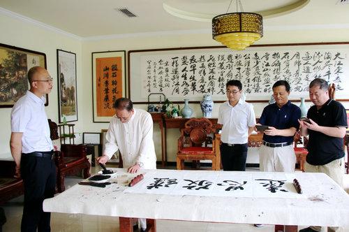 著名书法家赵福现场挥毫泼墨